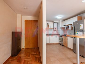DPTO 3 AMBIENTES FLORESTA CON PILETA