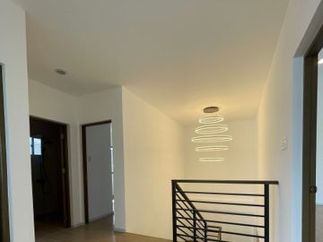 FOR SALE MODERN BRAND NEW HOUSE AT VILLA DE TOLEDO, STA ROSA LAGUNA