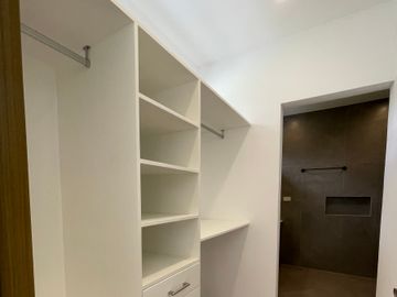 FOR SALE MODERN BRAND NEW HOUSE AT VILLA DE TOLEDO, STA ROSA LAGUNA