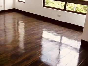 Townhouse in Antipolo with mountain view