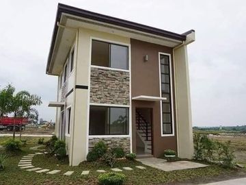 SINGLE ATTACHED 2 STOREY HOUSE PROVI. FOR 3 BEDR &2 T&B IN BRGY. PANUNGYANAN