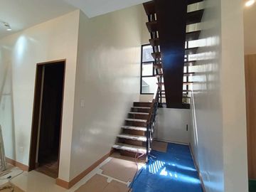 BRAND NEW TWO-STOREY HOUSE AND LOT FOR SALE IN BF RESORT VILLAGE LAS PIÑAS CITY