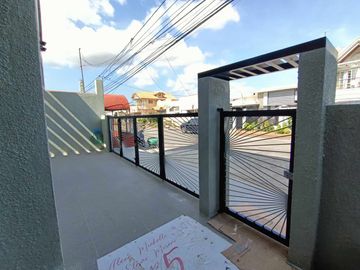 BRAND NEW TWO-STOREY HOUSE AND LOT FOR SALE IN BF RESORT VILLAGE LAS PIÑAS CITY