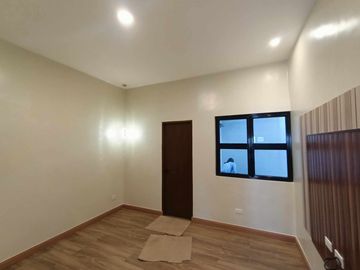 BRAND NEW TWO-STOREY HOUSE AND LOT FOR SALE IN BF RESORT VILLAGE LAS PIÑAS CITY
