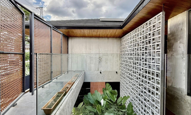 Modern Solar Powered Home In Loyola Grand Villas for Sale
