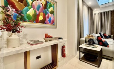 Modern Solar Powered Home In Loyola Grand Villas for Sale