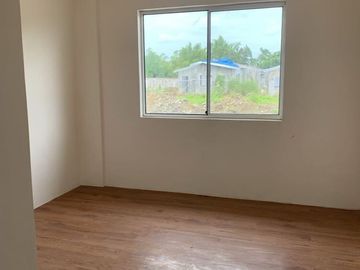 2 bedrooms bungalow near cavite estate university