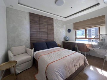 Rare find 3 Bedroom penthouse in Kasa Luntian Tagaytay City