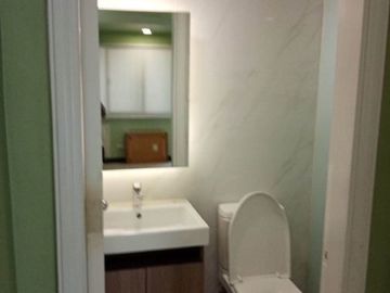 3-BR Condominium Unit at Le Triomphe, Salcedo Village, Makati City For Sale