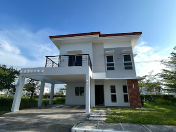4 Bedroom House and Lot for Sale at The Fountain Grove, Bacolod City