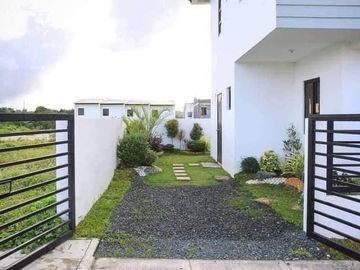 RFO or non-RFO Houses in Brookstone Park Trece Martires, Cavite