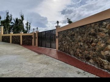 Residential Farm Mansion for Sale at  Alfonso Tagaytay