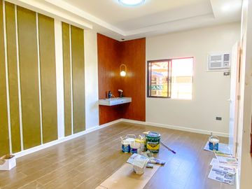 FOR SALE: FURNISHED ELEGANT FINISH BRAND NEW HOUSE IN BF RESORT VILLAGE