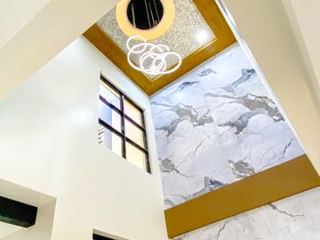 FOR SALE: FURNISHED ELEGANT FINISH BRAND NEW HOUSE IN BF RESORT VILLAGE