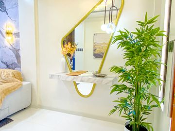 FOR SALE: FURNISHED ELEGANT FINISH BRAND NEW HOUSE IN BF RESORT VILLAGE