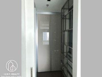 Modern 1 Bedroom Unit for Sale located at City Club Makati