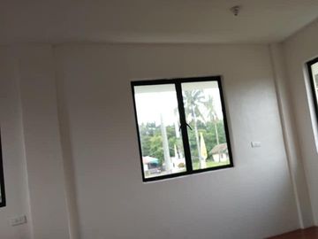 SINGLE ATTACHED NEAR KAPITOLYO TRECE MARTIRES