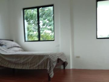 SINGLE ATTACHED NEAR KAPITOLYO TRECE MARTIRES