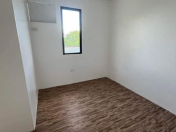 Townhouse For Sale in ESTANZIA ENCLAVE Tanza Cavite near Sm Tanza