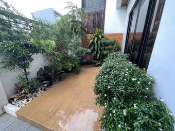 4 Bedroom House and Lot for Sale in Greenwoods Executive Village, Cainta, Rizal