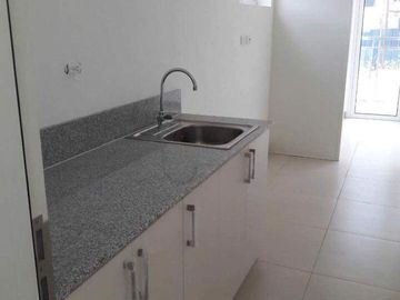 Smdc Cool Suites at Wind Residences Tagaytay 1 Bedroom with Balcony/Rent to Own