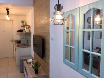 Smdc Cool Suites at Wind Residences Tagaytay 1 Bedroom with Balcony/Rent to Own