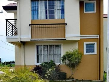 3 Bedrooms Single Attached in Trece Martires 5 minutes to SM