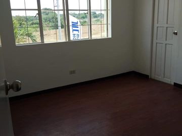 3 Bedrooms Single Attached in Trece Martires 5 minutes to SM
