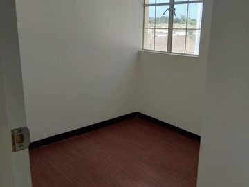 3 Bedrooms Single Attached in Trece Martires 5 minutes to SM