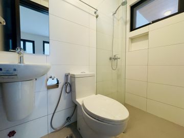 Captivating House & Lot for Sale in Sucat, Barangay San Isidro Parañaque City
