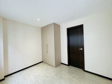 Captivating House & Lot for Sale in Sucat, Barangay San Isidro Parañaque City