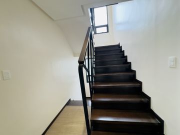 Captivating House & Lot for Sale in Sucat, Barangay San Isidro Parañaque City