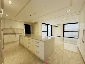 Captivating House & Lot for Sale in Sucat, Barangay San Isidro Parañaque City