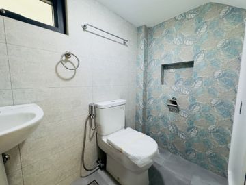 Captivating House & Lot for Sale in Sucat, Barangay San Isidro Parañaque City