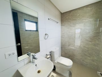 Captivating House & Lot for Sale in Sucat, Barangay San Isidro Parañaque City