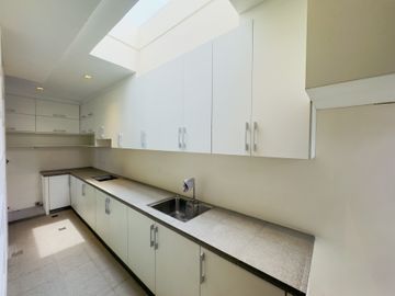 Captivating House & Lot for Sale in Sucat, Barangay San Isidro Parañaque City