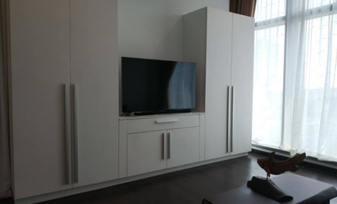 Trump Tower 1 Bedroom Suite for Sale in Makati City I View of Century Mall
