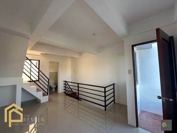 3 storey townhouse in Sto. Tomas, Batangas
