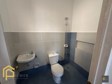 3 storey townhouse in Sto. Tomas, Batangas