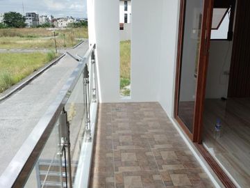 House And Lot For Sale In Greenwoods Executive Village Pasig/Taytay Rizal-ND