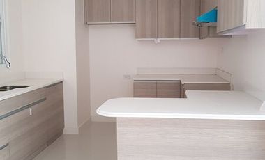 2 Bedroom Unit at Lauderdale in Oak Harbor Residences For Rent in Parañaque City