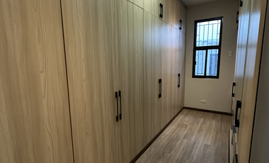 For Sale: Mahogany Place One 4BR House & Lot Acacia Estates (Direct Buyers Only)