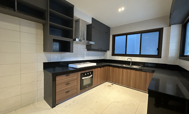 For Sale: Mahogany Place One 4BR House & Lot Acacia Estates (Direct Buyers Only)