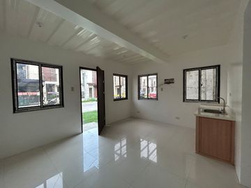 3 Bedrooms 2 Toilet & Bath Beacon House Stone Bridge Estates Carmona Cavite