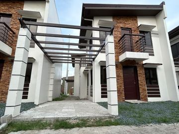 3 Bedrooms 2 Toilet & Bath Beacon House Stone Bridge Estates Carmona Cavite
