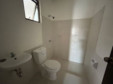 3 Bedrooms 2 Toilet & Bath Beacon House Stone Bridge Estates Carmona Cavite