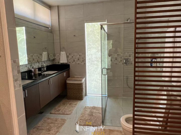 For Sale 4 Bedroom in Anahaw Ayala Alabang Village, Muntinlupa City