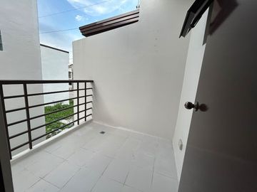 Stonebridge Estates House for sale in Carmona City very near Manila
