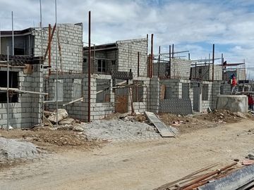 Stonebridge Estates House for sale in Carmona City very near Manila