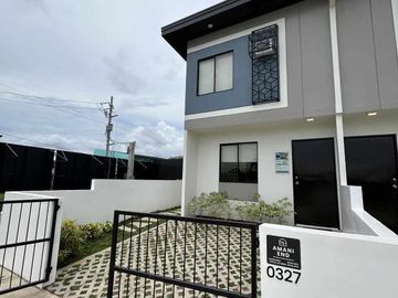 FOR SALE: Beautifully Designed Homes at PHirst Sights Bay Expansion